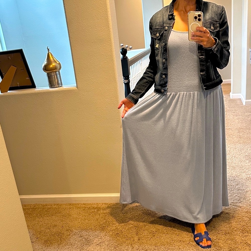 Universal Thread Gray Maxi Dress
